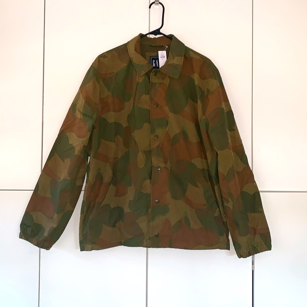 NWT GAP Camo Fully Lined Coaches Jacket szM (unisex)